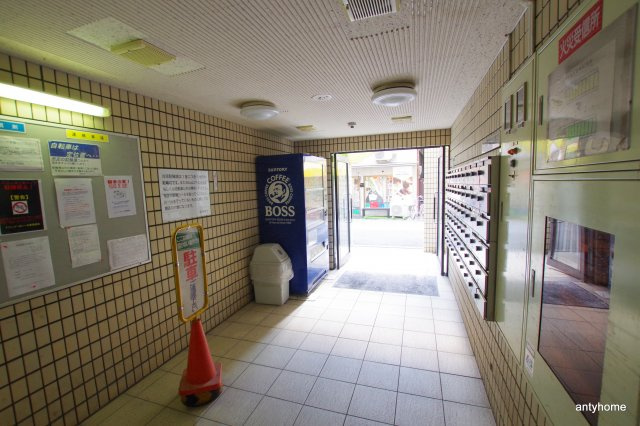 メゾン・ド・セレーネ　仲介手数料無料のロビー