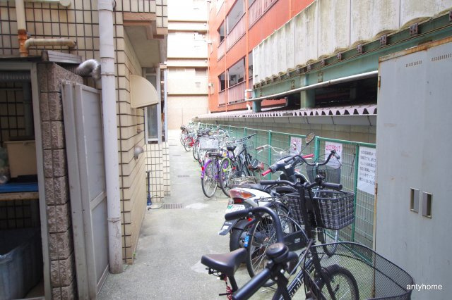 メゾン・ド・セレーネ　仲介手数料無料の駐車場