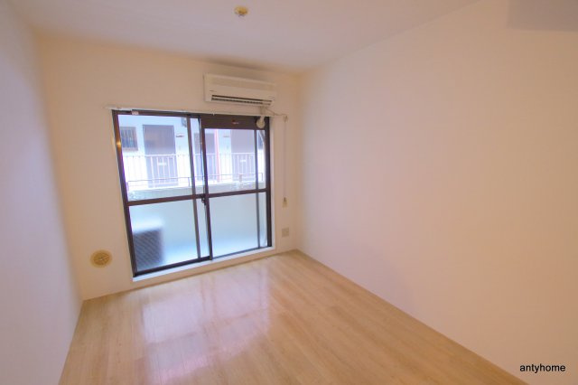 メゾン・ド・セレーネ　仲介手数料無料の洋室