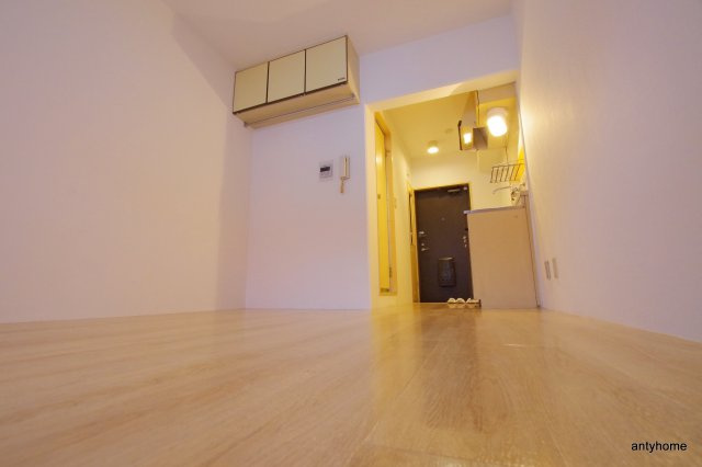 メゾン・ド・セレーネ　仲介手数料無料の居間・リビング