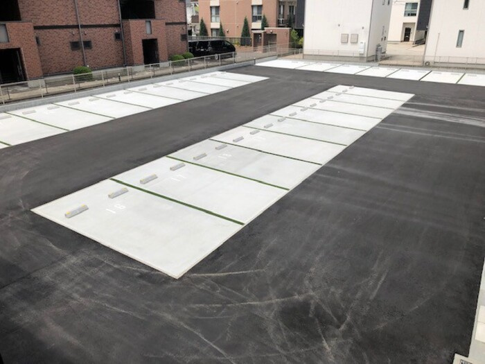 グランツ　ベータの駐車場