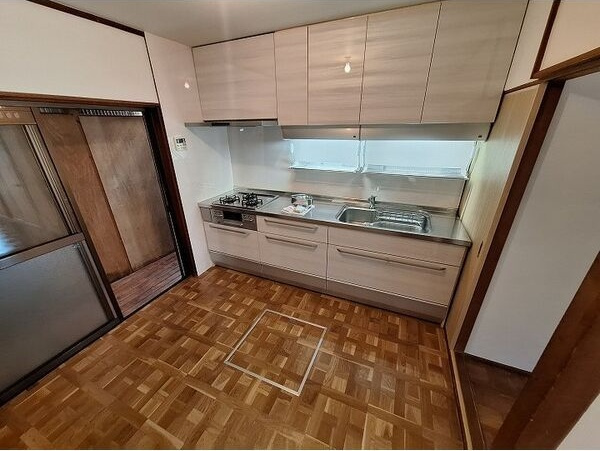 藤阪元町貸家のキッチン