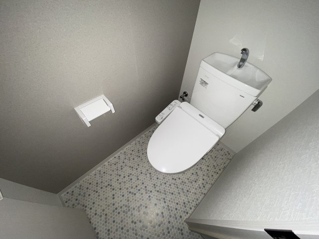 ウォシュレット付きのトイレです♪