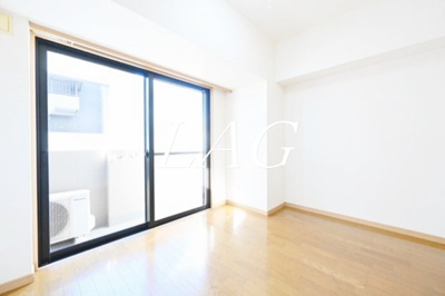 【居間・リビング】 | ルーブル白金高輪 | 洋室のお部屋です。