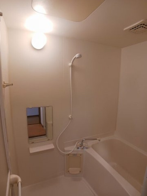 【浴室】 | ヴィラエスポワール | 日々の暮らしに欠かせないお風呂です