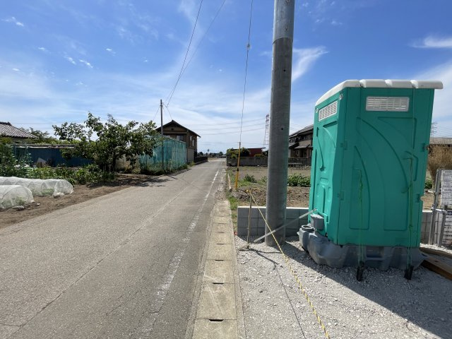 新築戸建・新築建売　太田市新田上江田町第1　綿打小学校・綿打中学校の前面道路含む現地写真|車通りも落ち着いているので安心して生活ができる環境です！