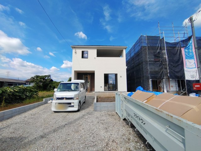 新築戸建・新築建売　太田市新田上江田町第1　綿打小学校・綿打中学校の駐車場