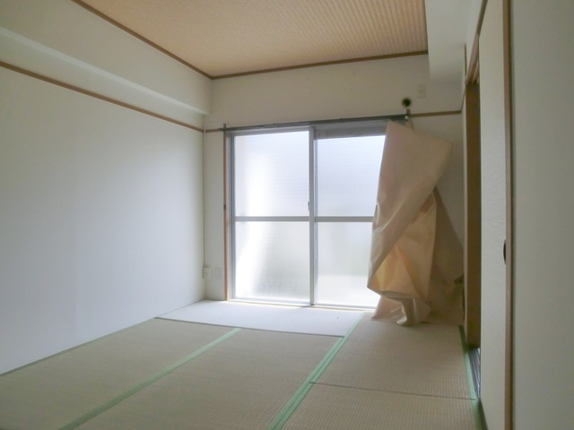 メゾン細田の寝室|落ち着いた和室です。