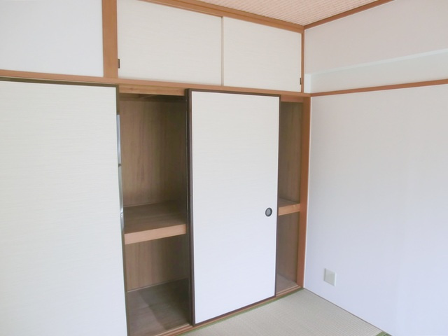 メゾン細田の収納|天袋付の収納です。