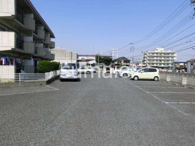 メゾン細田の駐車場|駐車場です。