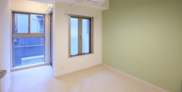 マーベラス鶯谷の居間・リビング