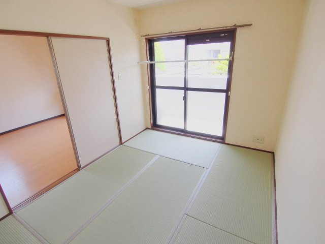 クレアシオン大町の寝室