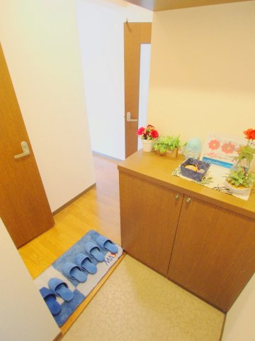 クレアシオン大町の玄関