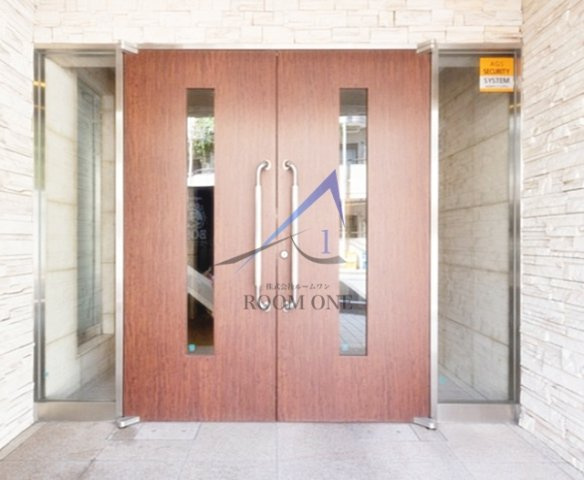 プレール・ドゥーク新高円寺のエントランス|エントランスです。