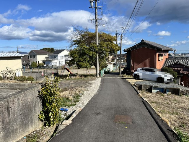 【前面道路含む現地写真】の画像