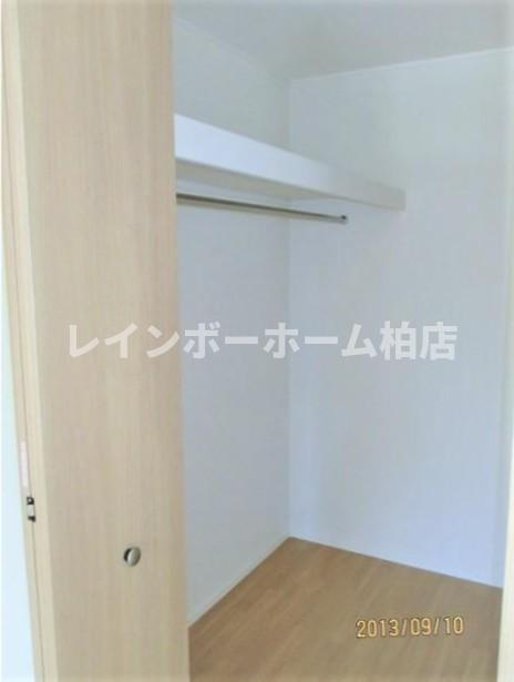 担当エリアのルームアドバイザーが直接対応いたしますの収納|ウォークインクローゼットです