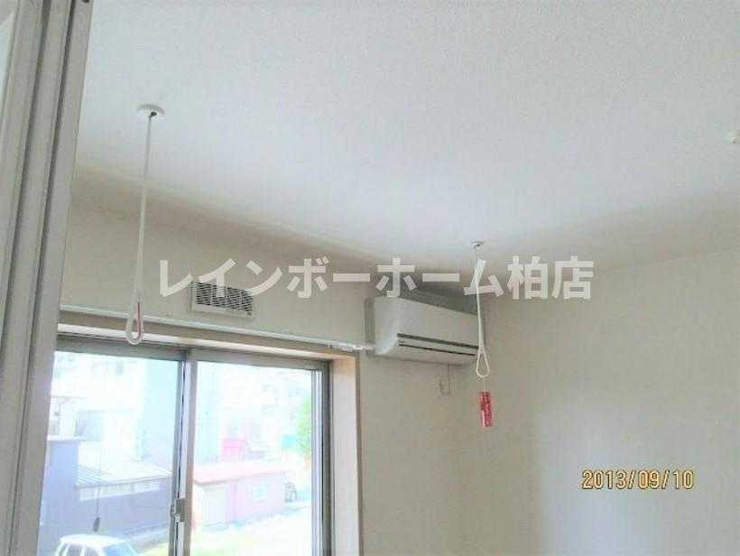 担当エリアのルームアドバイザーが直接対応いたしますの設備|エアコン・室内物干しです