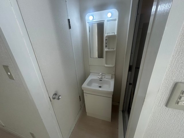 芦屋第一コーポラスの洗面所