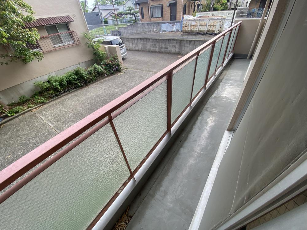 岩園サニーハイツのバルコニー
