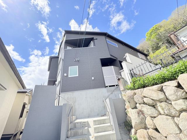 シェリル神戸岡本の外観