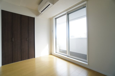 【洋室】 | ニュートリノ要 | ※同物件・同タイプの写真です。