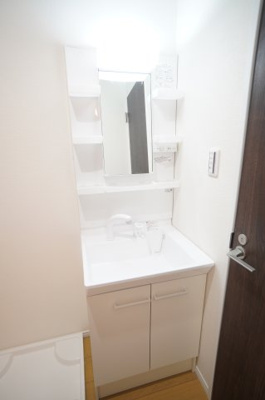 【独立洗面台】 | ニュートリノ要 | ※同物件・同タイプの写真です。