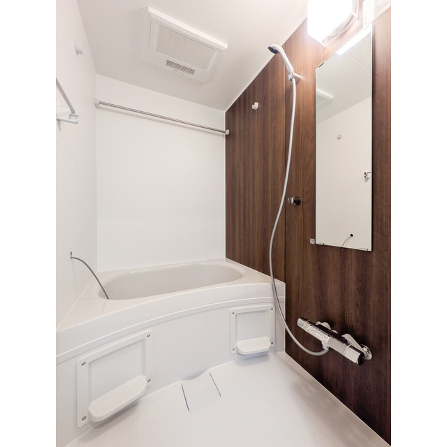 第五山中マンションの浴室