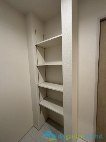 小田原市小竹　新築戸建　全2号棟1号棟の収納