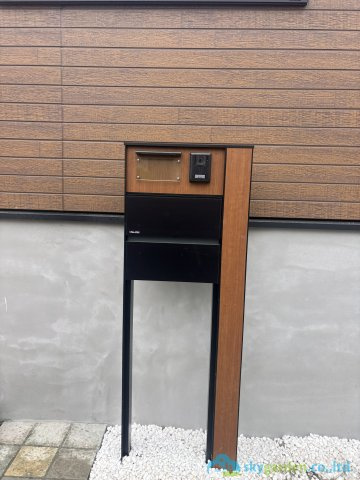 小田原市小竹　新築戸建　全2号棟1号棟の玄関