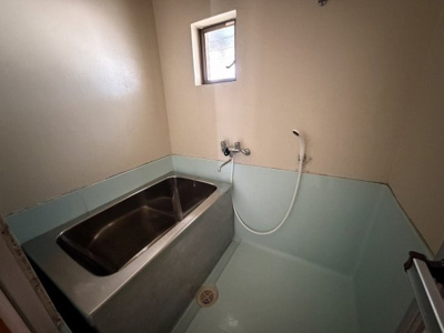  | ビラ―ジュハットリ　