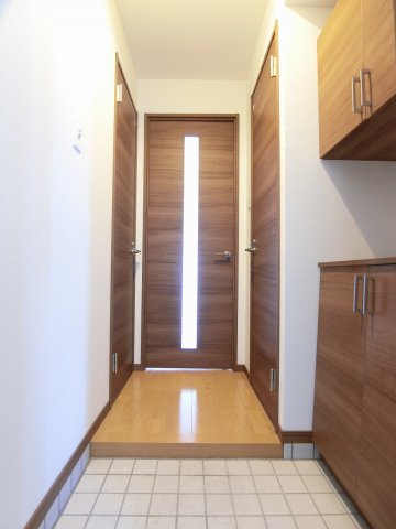 at.east（エイティ・イースト）の玄関|きれいな玄関です