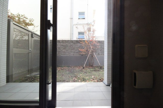 【バルコニー】