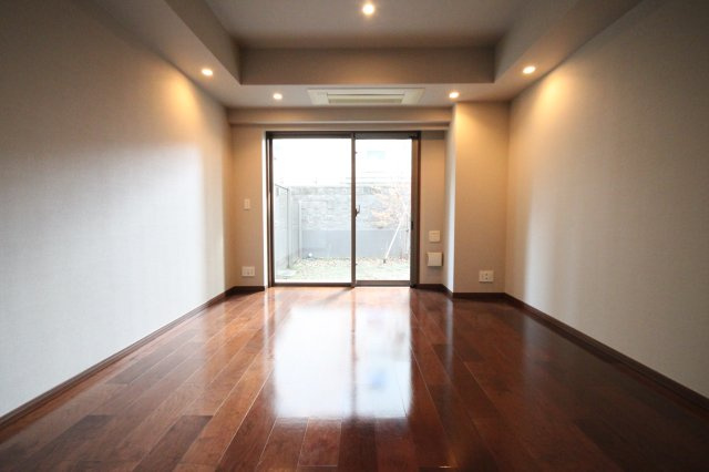 【居間・リビング】