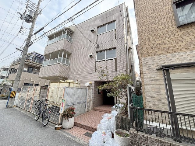 北中島マンションの外観