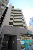 梅田プレミアムコートの画像