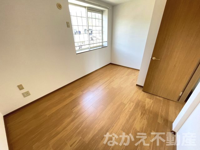 【寝室】 | 落ち着いた色調の寝室です