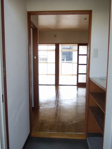 シティハイツイトウの玄関
