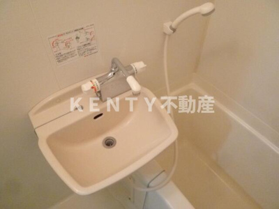 【洗面所】 | モデュロール五反田 | 忙しい朝には欠かせない洗面所です