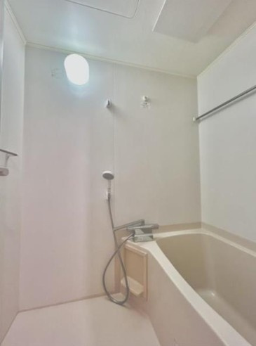 ガーデンプラザの浴室