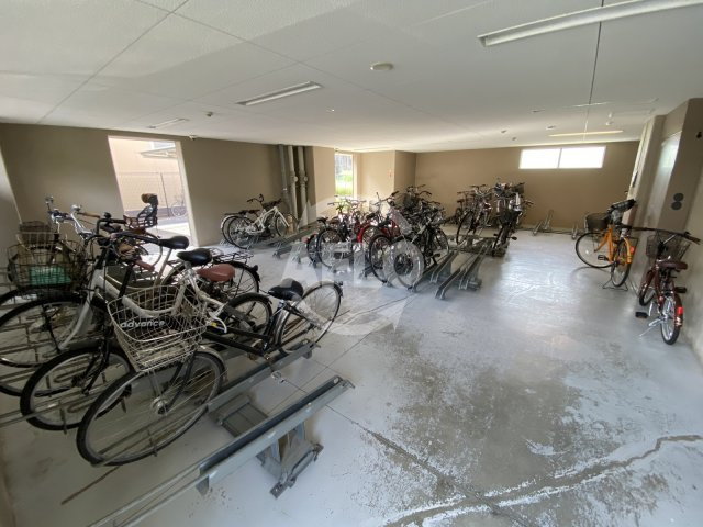 エステムコート梅田天神橋リバーフロントのその他共用部分|エステムコート梅田天神橋リバーフロント　駐輪場