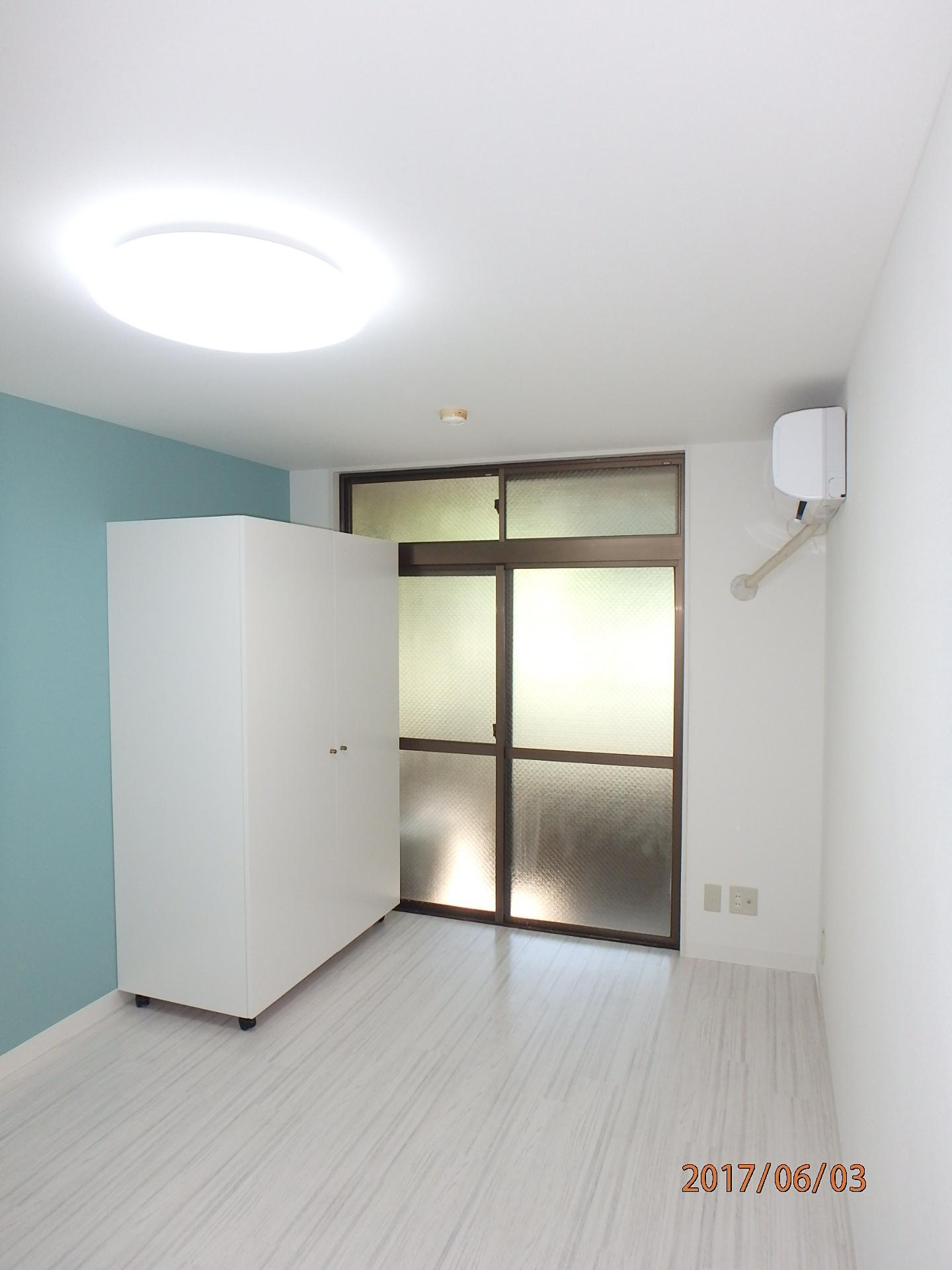 第一伸和マンションの洋室