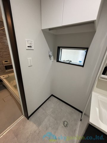 平塚市田村　中古戸建のランドリースペース