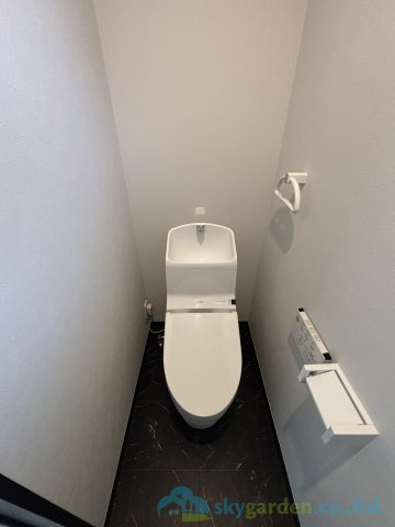 平塚市田村　中古戸建のトイレ