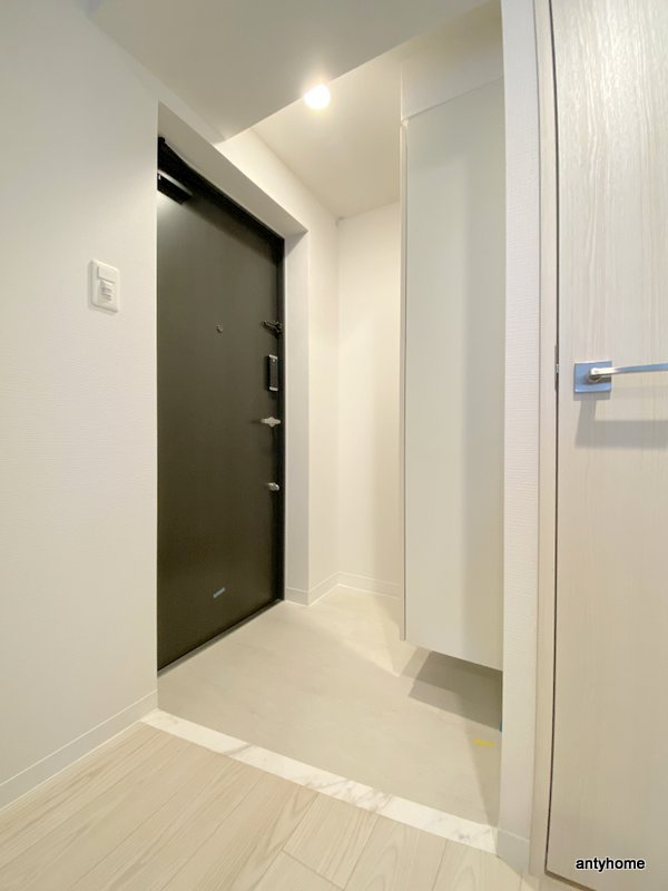 エスリードレジデンス本町パークフロント　仲介手数料無料の玄関