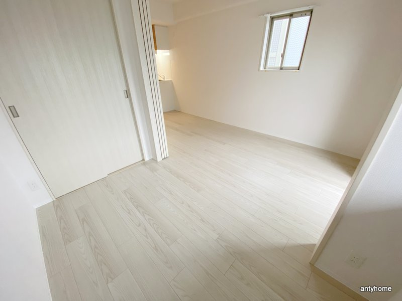 エスリードレジデンス本町パークフロント　仲介手数料無料の洋室