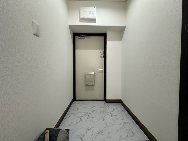ネオハイツ垂水の玄関
