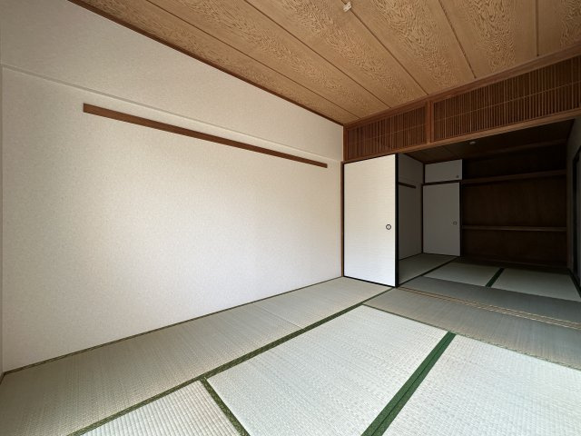 ネオハイツ垂水の和室