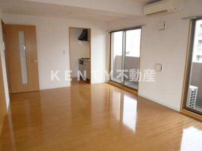 【居間・リビング】 | コスモシティ大森 | おしゃれなリビングです