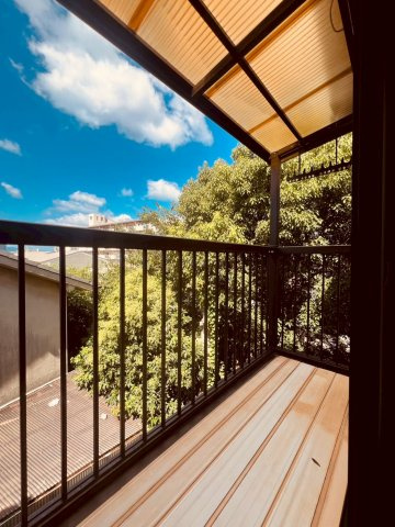 山手6丁目貸家のバルコニー