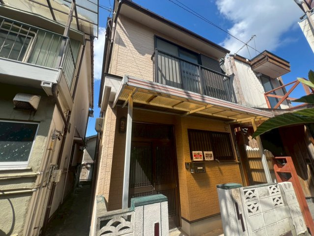 山手6丁目貸家の外観